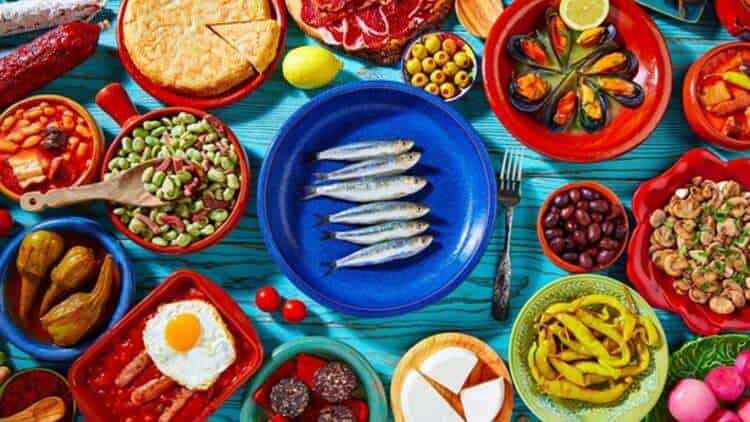 Koronavirüsün etkisini azaltıyor! Akdeniz diyeti hangi besinleri içeriyor?