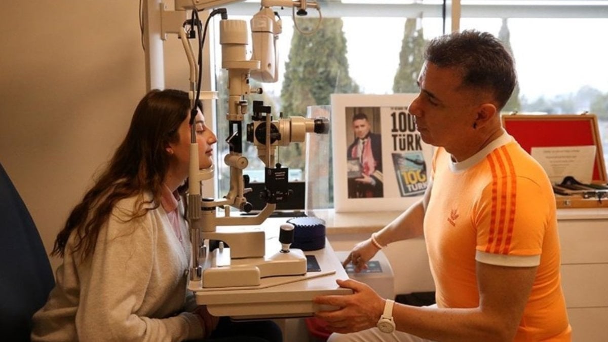 Göz kapaklarına altın taktırıyorlar: İşte nedeni…