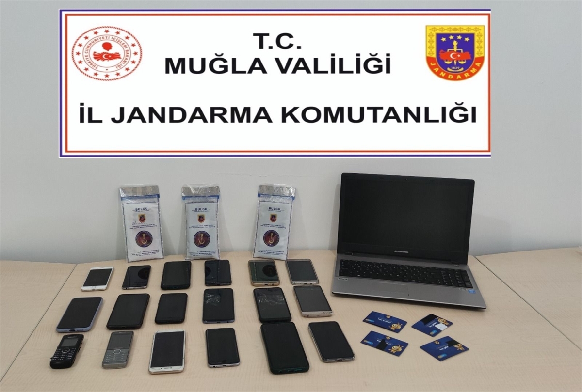 Muğla’da bilişim sistemleri üzerinden dolandırıcılık iddiasıyla yakalanan 5 zanlı tutuklandı