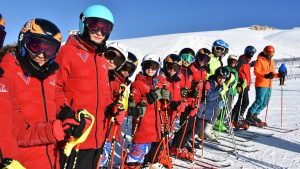 Van’da kar yağmadı, kayakçılar Hakkari’de hazırlanıyor