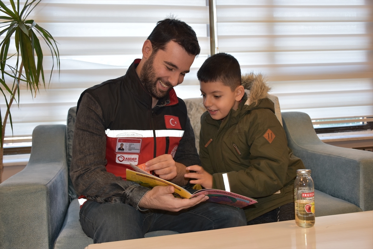 Hatay’dan Marmaris’e ilk depremzede aile geldi