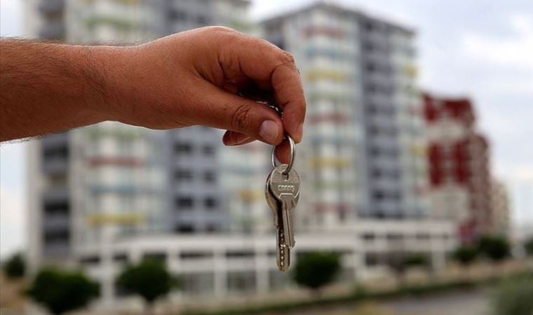 Kirayı iki katına çıkarıp bir yıl da peşin istediler