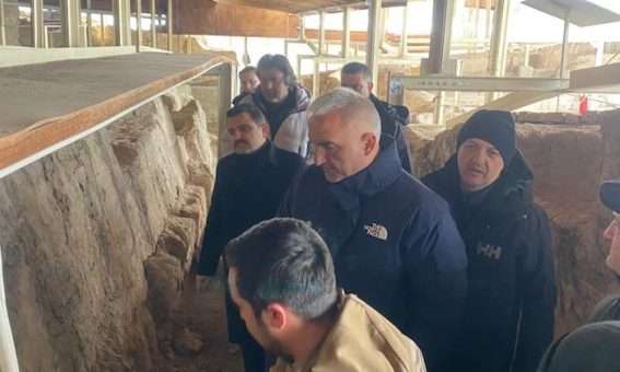 Bakan Ersoy’dan kültür varlıkları için açıklama