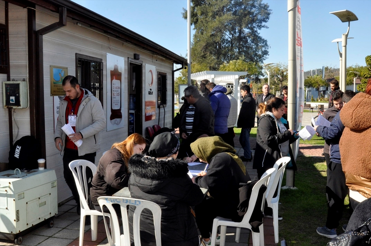Muğla’da depremzedeler için yardım kampanyası başlatıldı