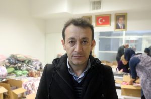 Muğla’daki yangında mağdur olan kız çocuğu, depremzedeler için seferber oldu