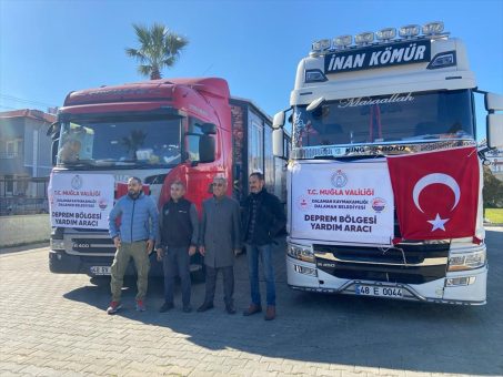 Muğla’dan deprem bölgesine yardımlar sürüyor