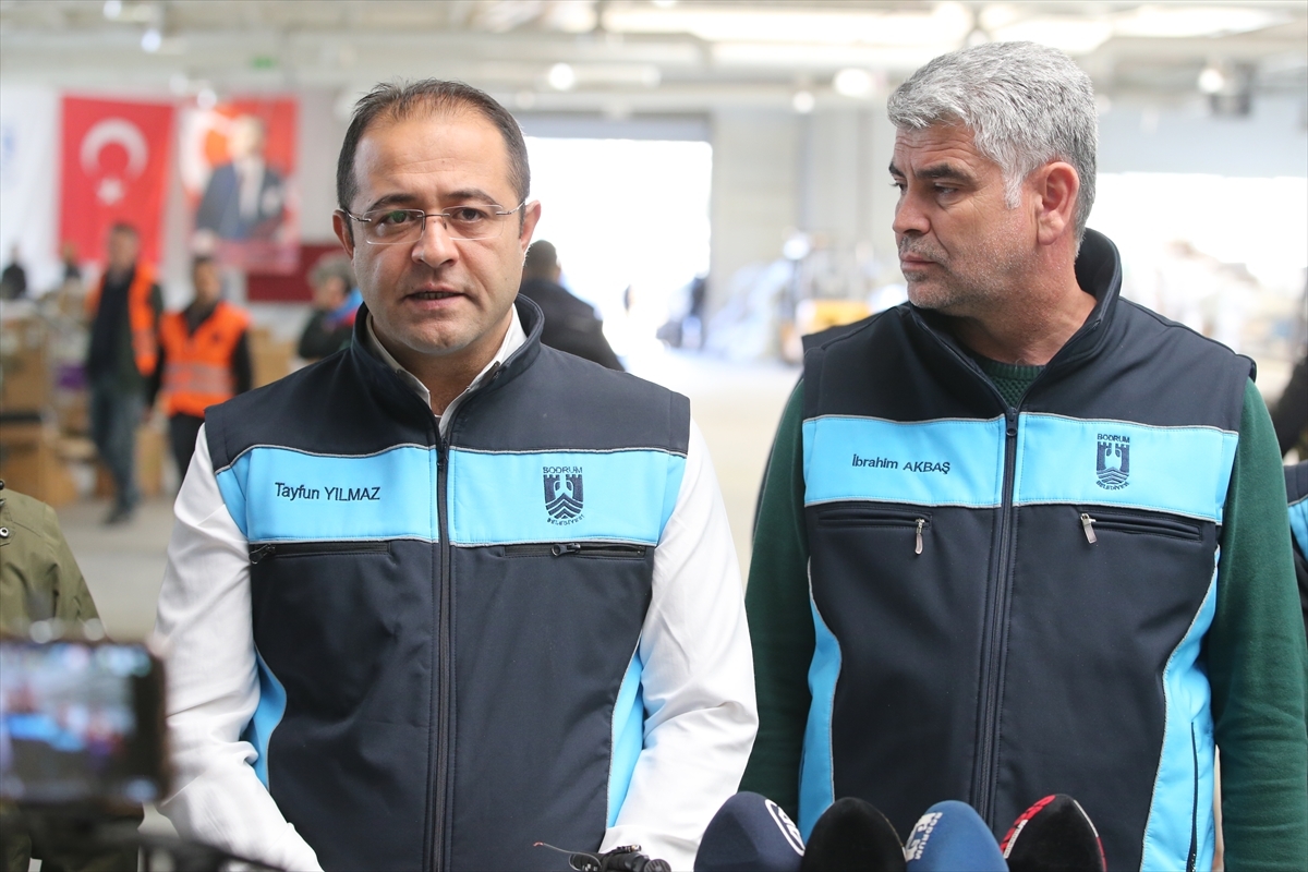 Muğla’dan depremzedelere destekler sürüyor