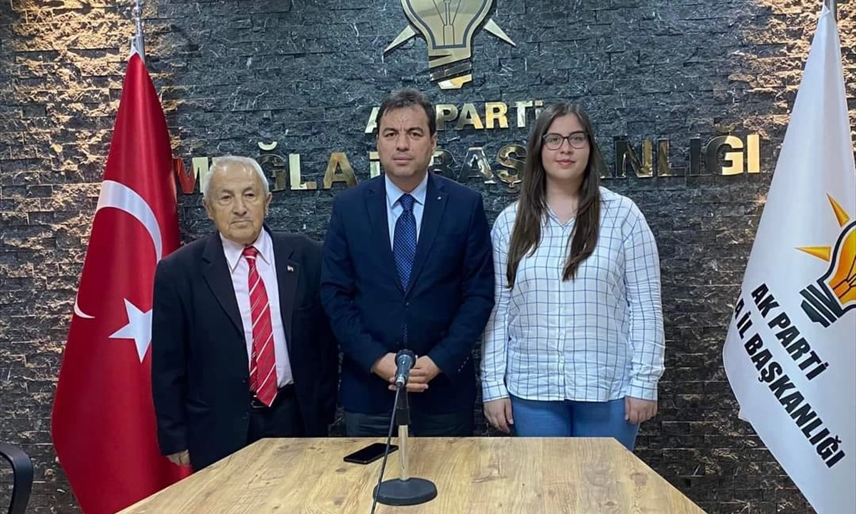 Muğla’da en genç ve en yaşlı AK Parti milletvekili aday adayları bir araya getirildi