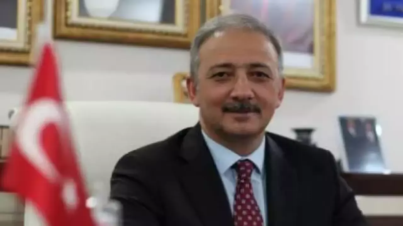 AK Parti Muğla İl Başkanı Mete, milletvekilliği aday adaylığı için görevinden istifa etti