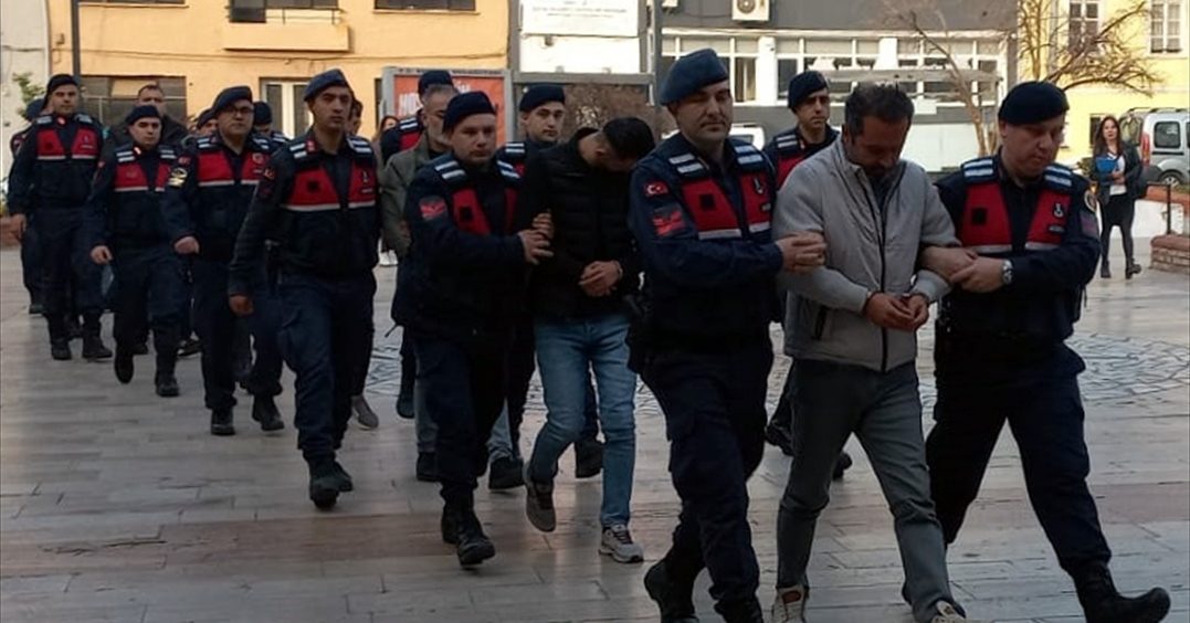 Aydın merkezli yasa dışı bahis operasyonunda 8 şüpheli yakalandı