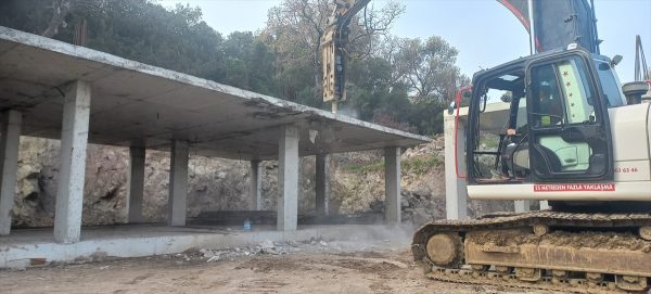 Bodrum’da Yıkım çalışmalarına tepki gösterildi