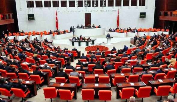 ‘Afet Yeniden İmar Fonu’ teklifi komisyonda kabul edildi
