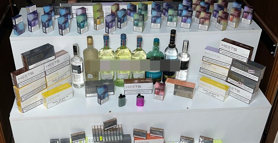 Muğla’da kaçak alkol ile sigara sattığı ileri sürülen Ukraynalı yakalandı