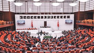 TBMM’de gündem emekli maaşı: Kanun teklifleri görüşülecek!