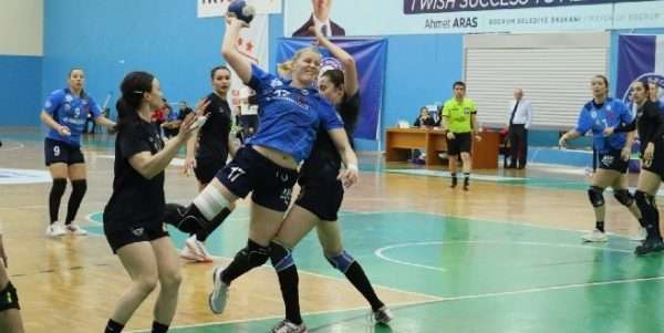 Yalıkavak hentbol takımı Yenimahalle spor ile mücadele etti