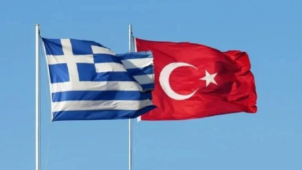 Yunanistan’dan 60 kamyon ihtiyaç malzemesi depremzedeler için yola çıktı