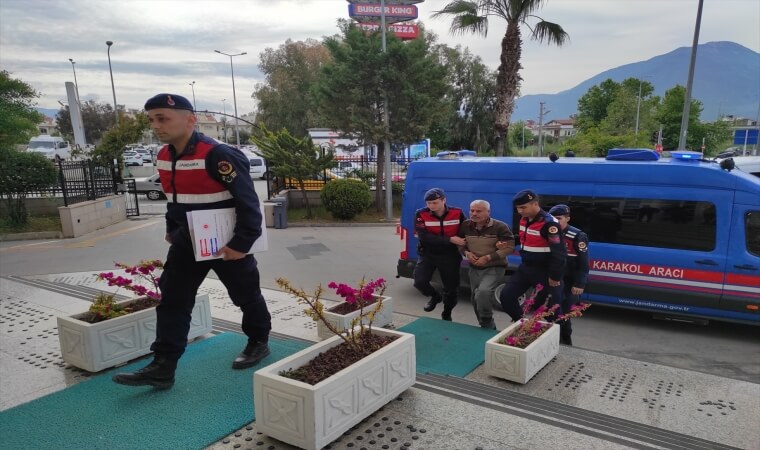 Tartıştığı gelinini ahırda tüfekle vurarak öldüren zanlı tutuklandı