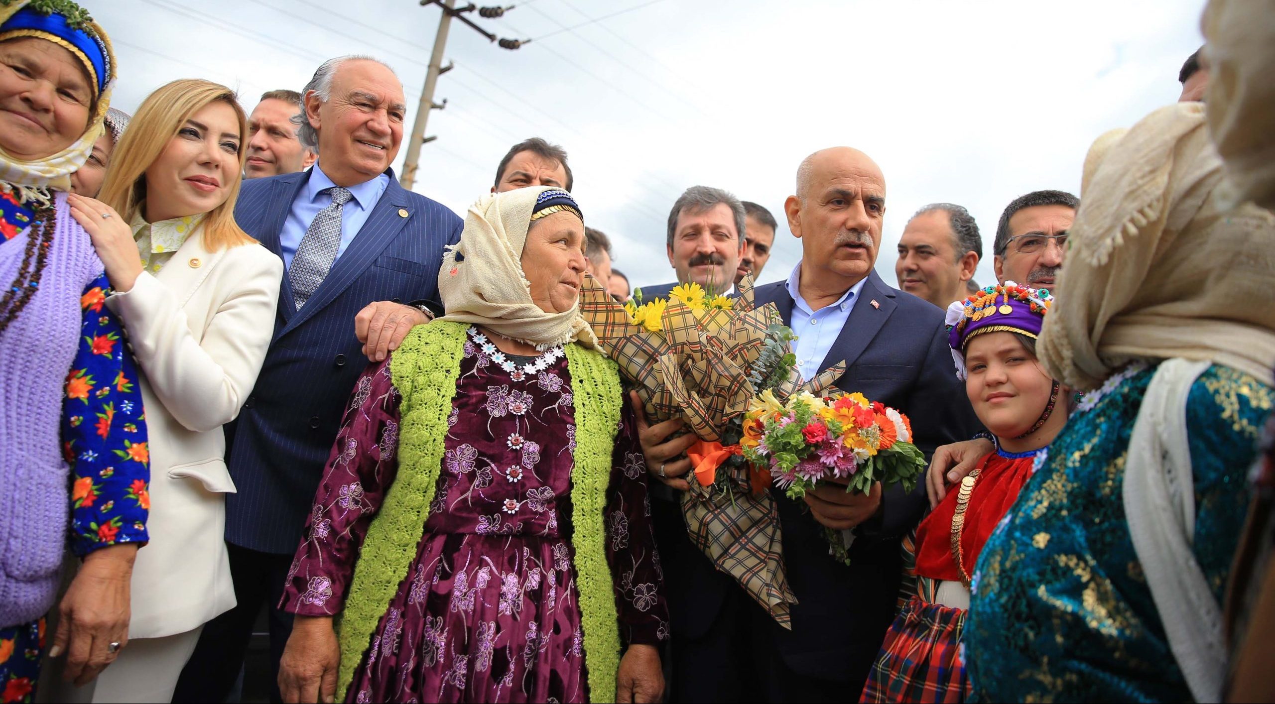 Bakan Kirişci, Muğla’da 14. Güney Ege Gıda, Tarım ve Hayvancılık Fuarı’nı gezdi: