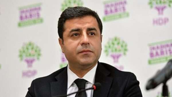 Demirtaş: Oy için ne din bıraktı ne iman