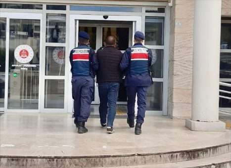 Hakkında kesinleşmiş hapis cezası bulunan 2 hükümlü yakalandı