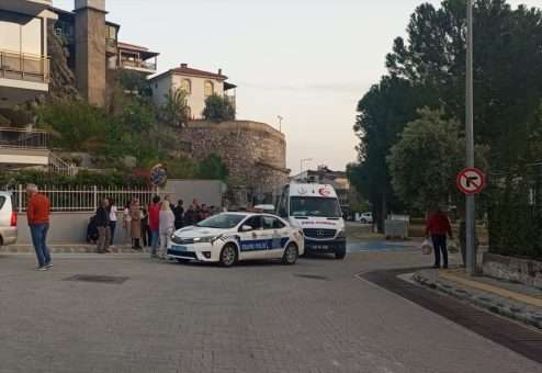 Muğla’da otomobil ile motosikletin çarpıştığı kazada 3 kişi yaralandı