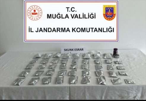 Muğla’da uyuşturucu ticareti yaptıkları iddiasıyla 2 şüpheli yakalandı