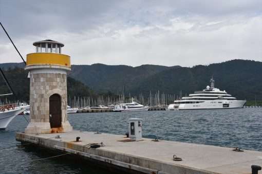 Rus milyarder Abramoviç’in yatı “Eclipse” Marmaris’te
