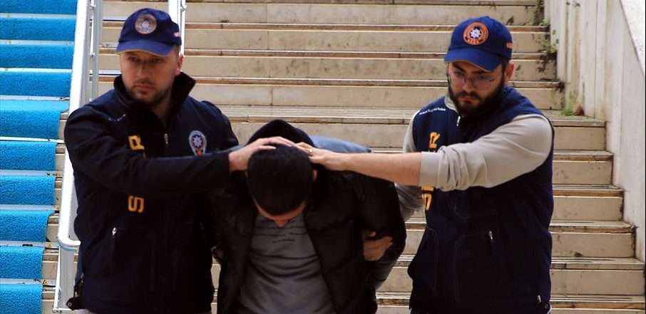 Sahte konteyner ilanlarıyla depremzedeleri dolandıran şüpheli tutuklandı