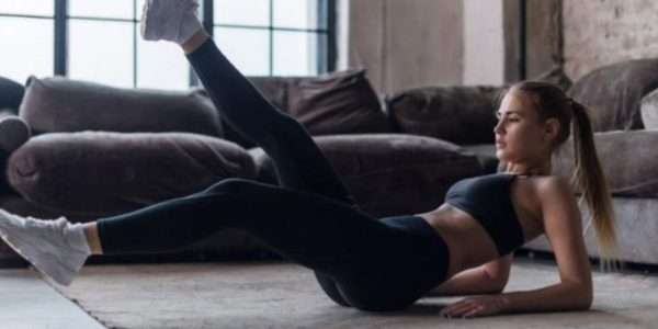 Spor salonuna gitmek için vakit bulamayanlar dikkat! Evde bunları uygulayarak kilo verebilirsiniz…