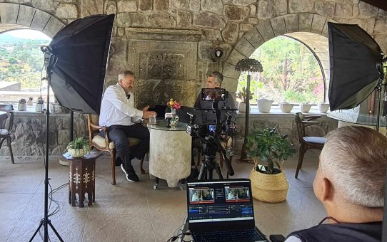 TİP Adayı Mehmet Aslantuğ ile Siyaset, Sanat ve Yaşam Üzerine Söyleşi. VİDEO HABER