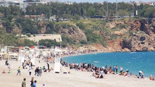 Antalya’da yazı aratmayan görüntüler