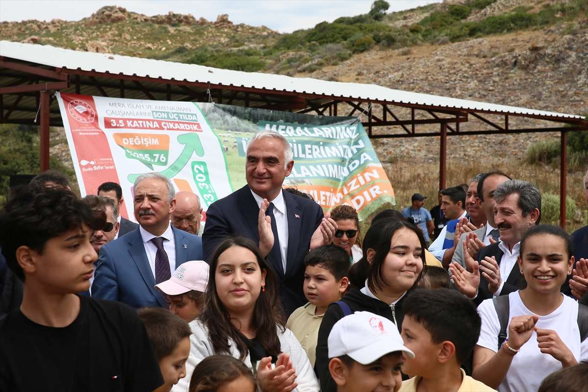 Bakan Ersoy, Bodrum’da Küdür Mera Şenliği’ne katıldı: