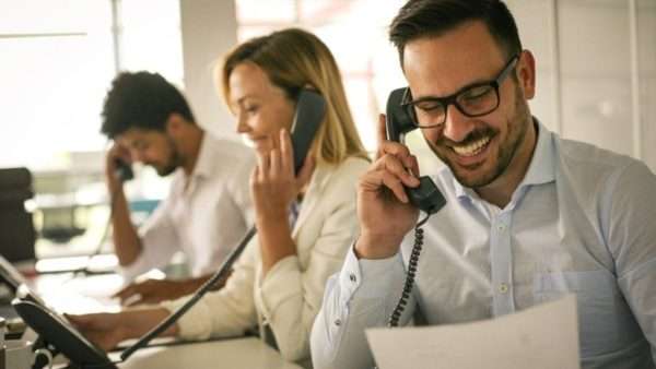 Bilimsel araştırma: Telefonla konuşmak tansiyon riskini artırabilir