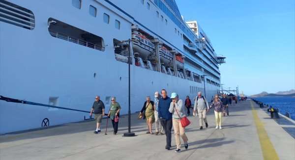 Bodrum’a Bahama bandıralı kruvaziyerle 515 turist geldi