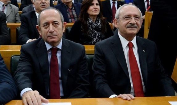 CHP’li Mehmet Akif Hamzaçebi’den ‘seçim sonrası’ özeleştirisi: ‘Adeta Erdoğan’a ve Cumhur İttifakı’na hediye edildi’