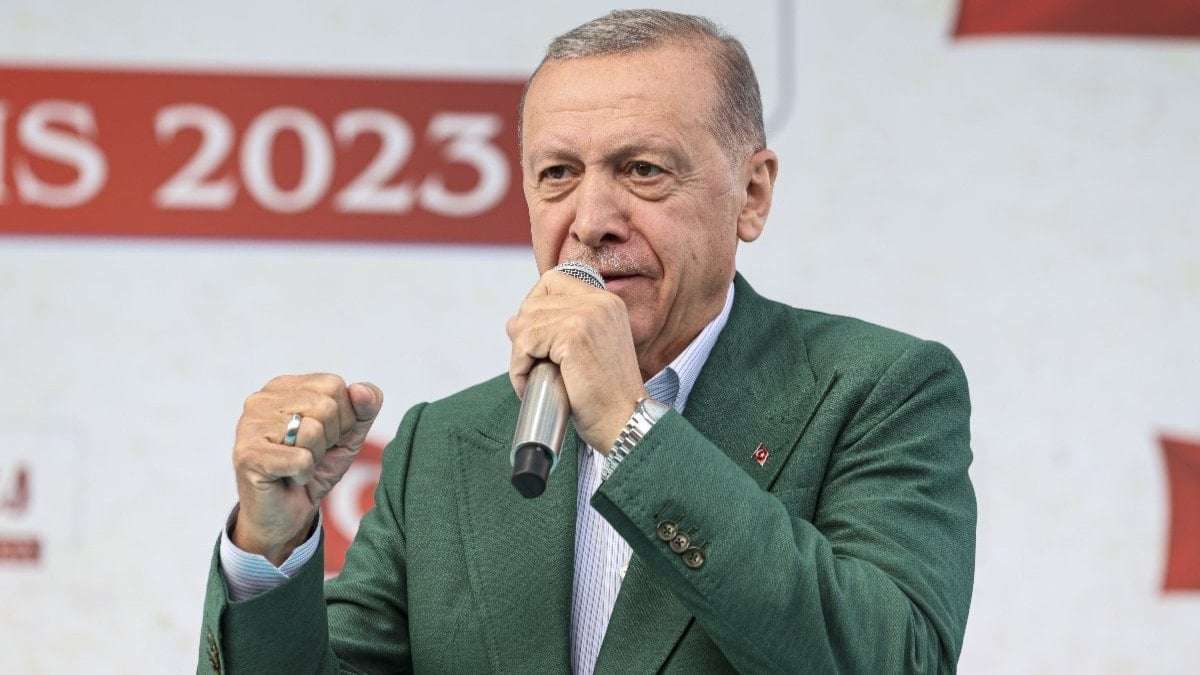 Erdoğan sahip çıktığı sahte videoyu savundu: Kıvrak zekanın ürünü