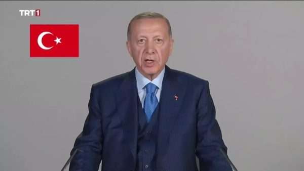 Erdoğan TRT’de muhalefeti eleştirdi: Sosyal medyada yalan söyleyenlerin tiyatrosu