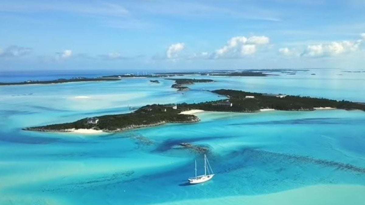 Hollywood’un ünlü filmlerine ev sahipliği yapan ada 100 milyon dolara satışta