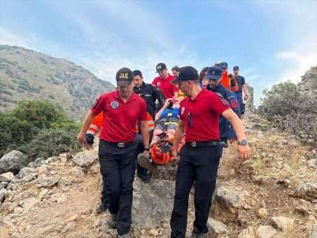 Muğla’da yürüyüşte yaralanan ABD’li turist hastaneye kaldırıldı