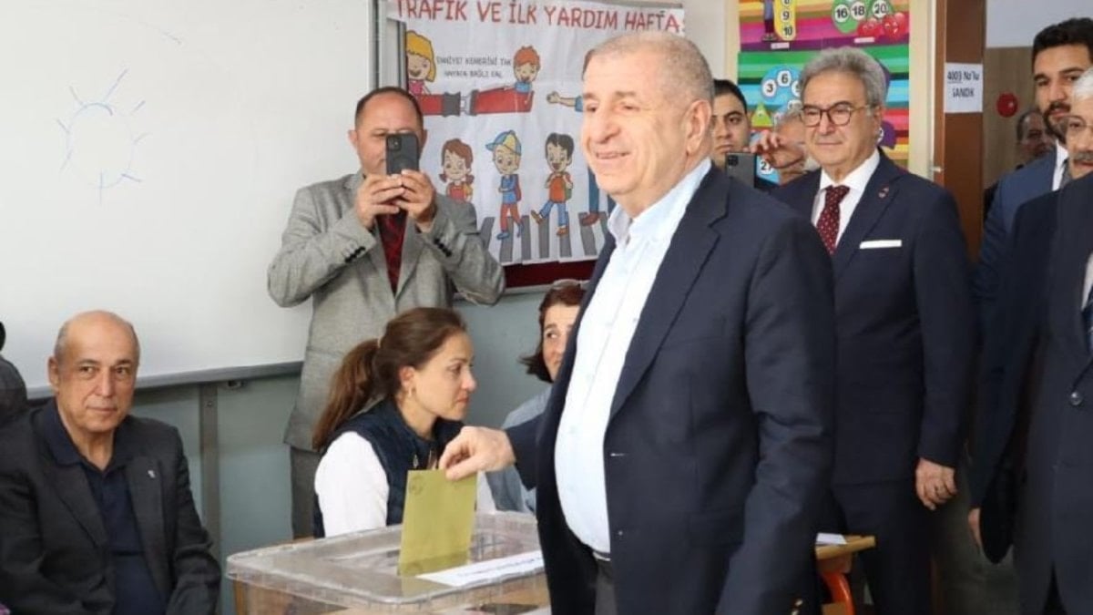 Ümit Özdağ: Dilerim Türkiye yeni yönetimle yola devam eder