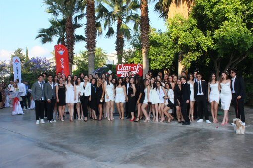 Bahçeşehir Koleji Bodrum Kampüsünde  Lise Mezuniyeti Heyecanı