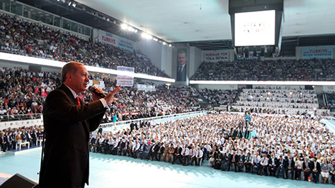 AKP kongreye gidiyor; tarih açıklandı