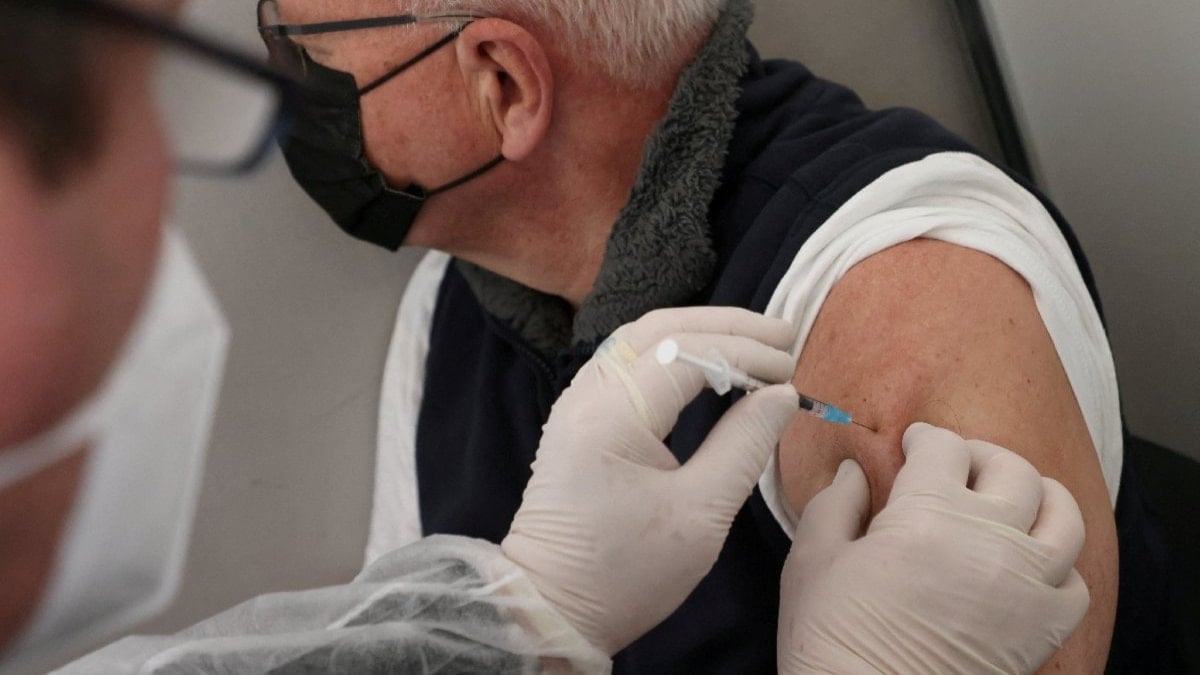 BioNTech’e açılan davanın ilk duruşması ertelendi