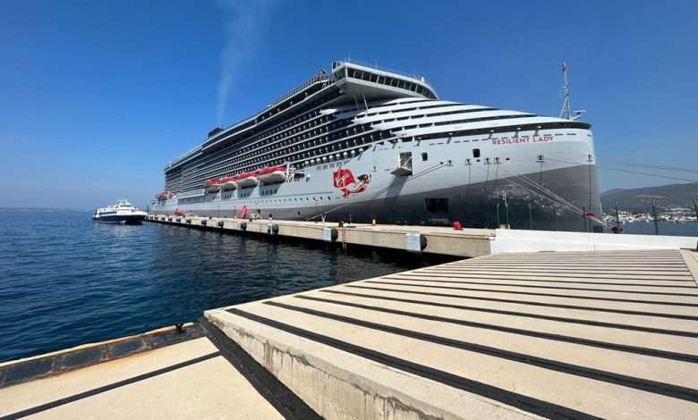 Kruvaziyer “Resilient Lady” ile Bodrum’a 1355 turist geldi