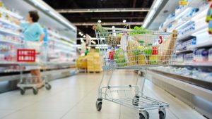 Gıda fiyatları dünyada iki yılın dip seviyesine indi, Türkiye’de 33 aydır artıyor