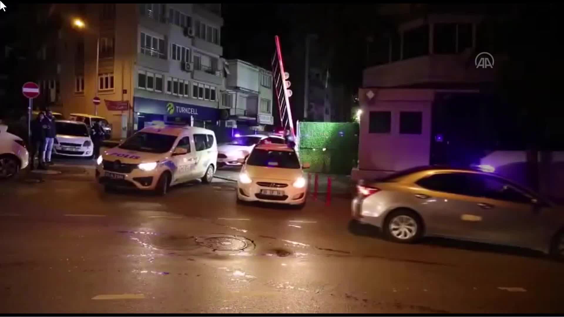 İzmir merkezli yasa dışı bahis operasyonunda 17 şüpheli yakalandı