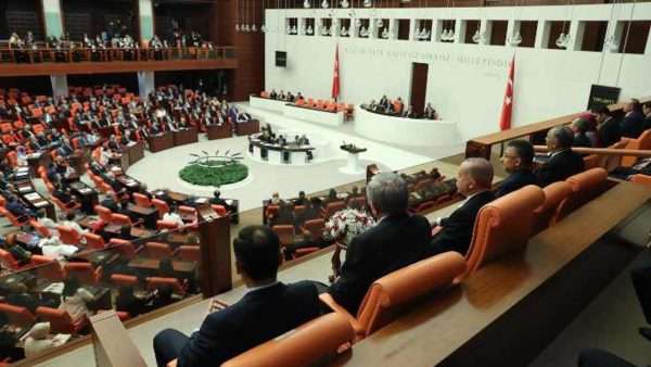 Meclis’te muhalefetten Erdoğan’a protesto