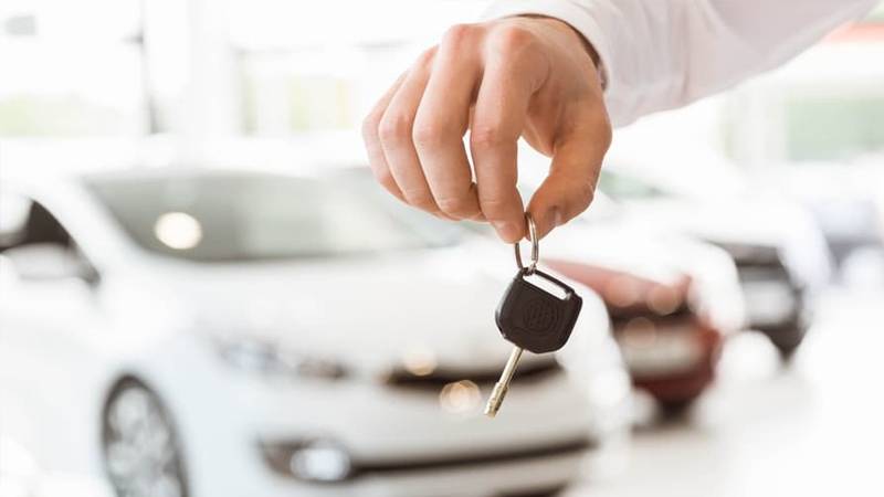 Otomobil almak hayal mi oluyor; ikinci elde fiyatlar, sıfır otomobilin üzerine çıktı!