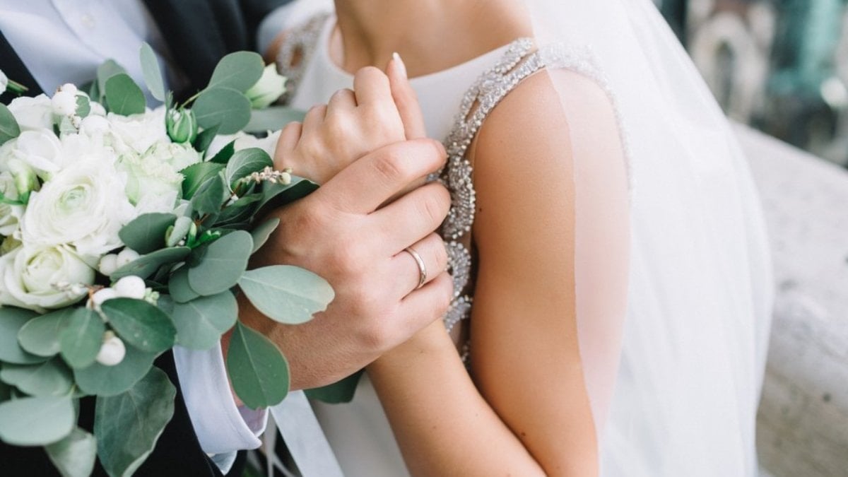 Bu düğün sosyal medyada olay oldu… “Hediye getirmek zorunlu” dedi