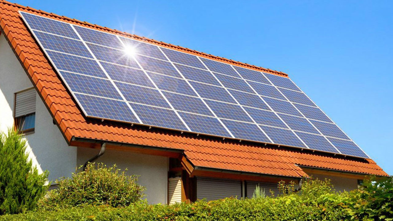 Çatı tipi güneş panelleri dünya genelinde 36 milyon evin elektrik enerjisini karşılıyor